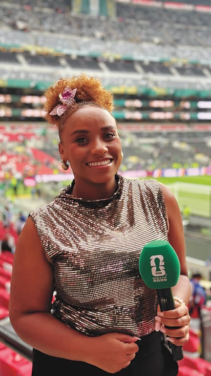 Rose Davis, en la portada de Perfil agosto 2026