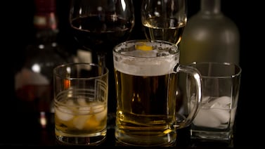 ‘Solo soy tomador social’: el gran autoengaño del alcohol