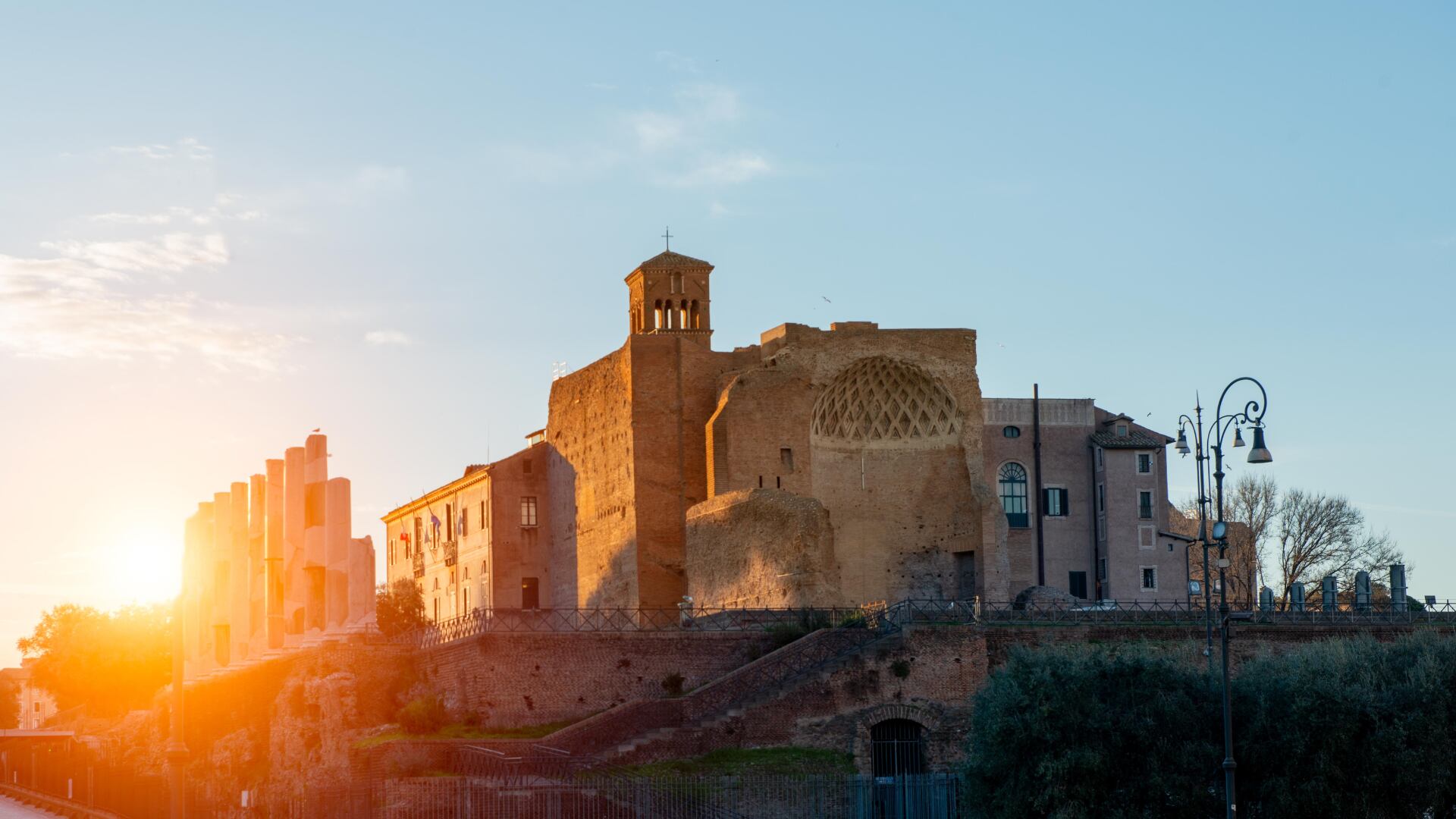 Investigación reveló que ingenieros romanos usaron rocas volcánicas del Vesubio y Campos Flégreos para fortalecer el Templo de Venus.