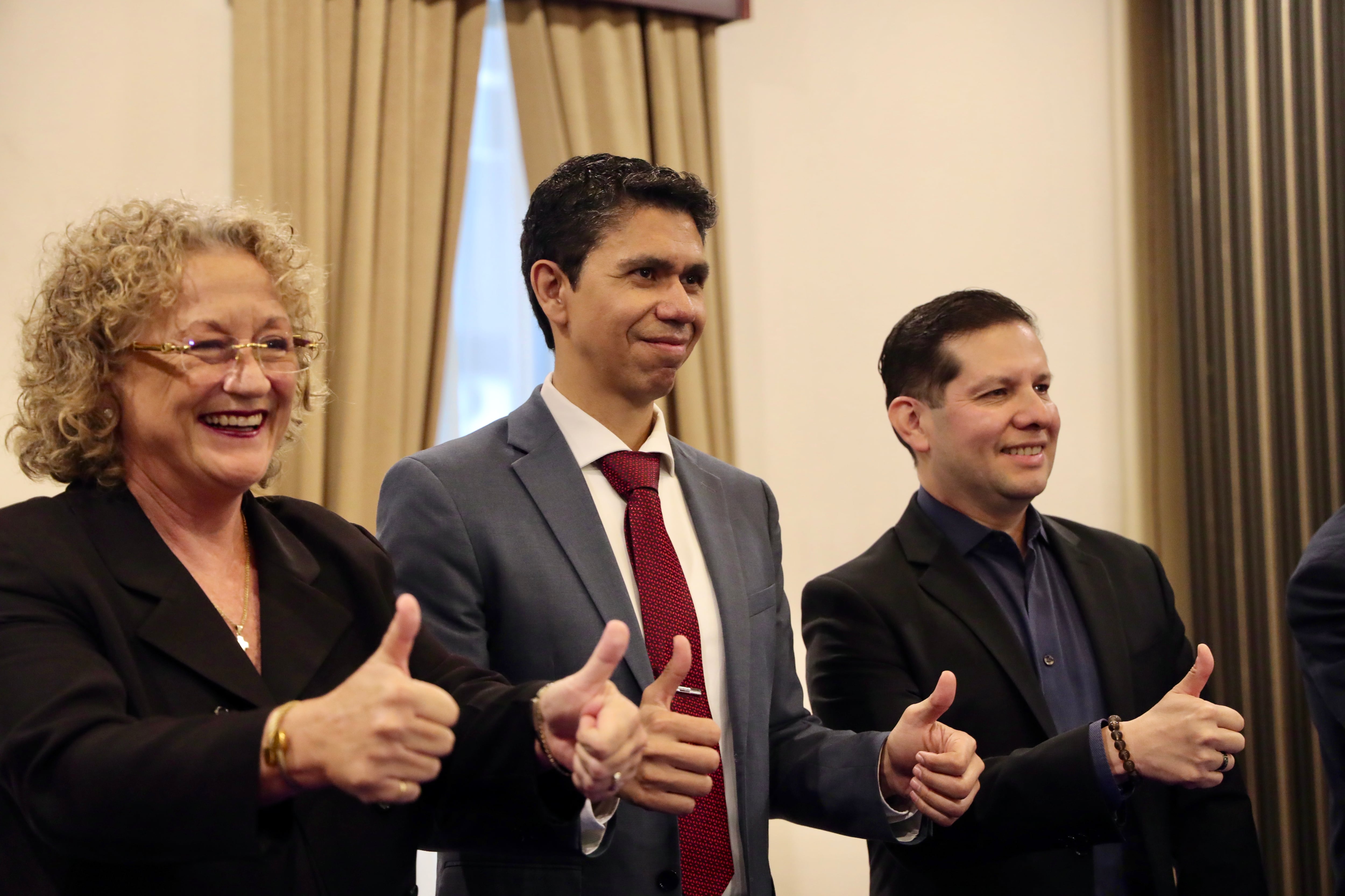 Candidato del PIN Luis Amador