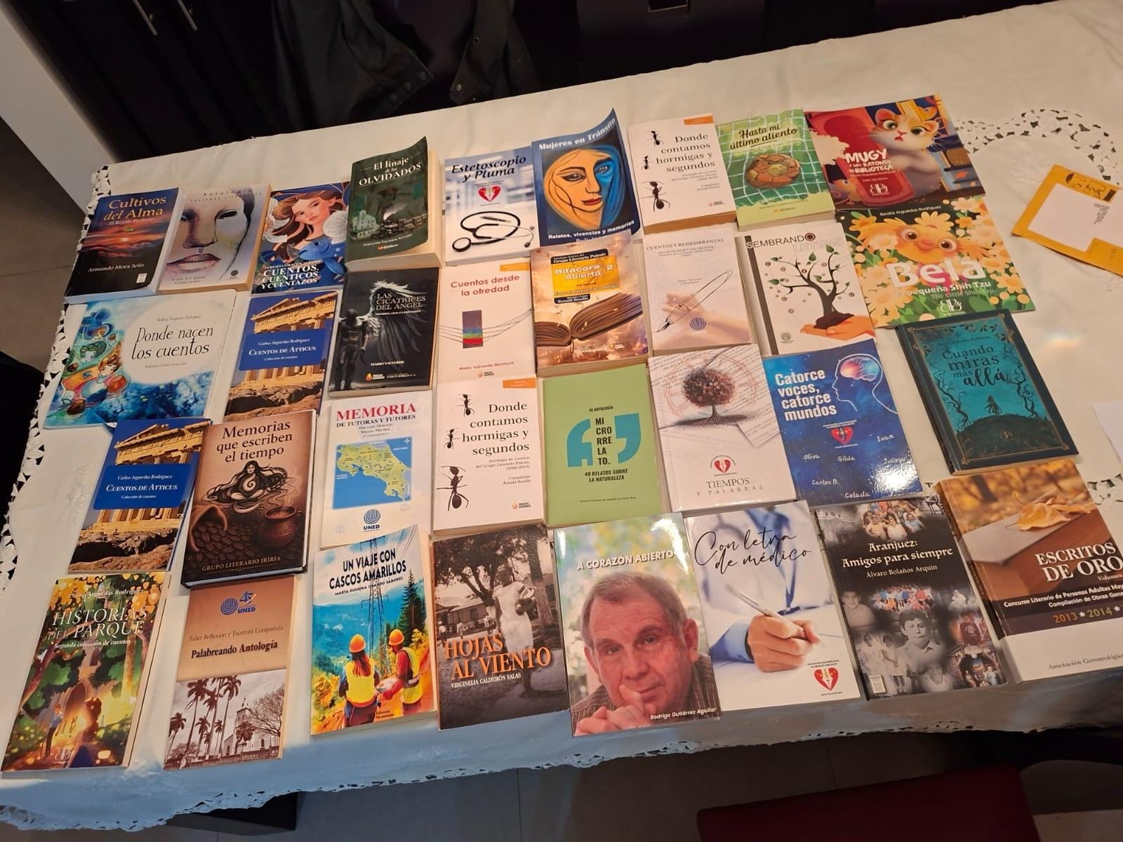 En el marco del Día de la Persona Adulta Mayor, el escritor Mario Valverde le explicaba a ‘La Nación’ acerca de cómo transformó la jubilación en un espacio de creación, memoria y comunidad.
