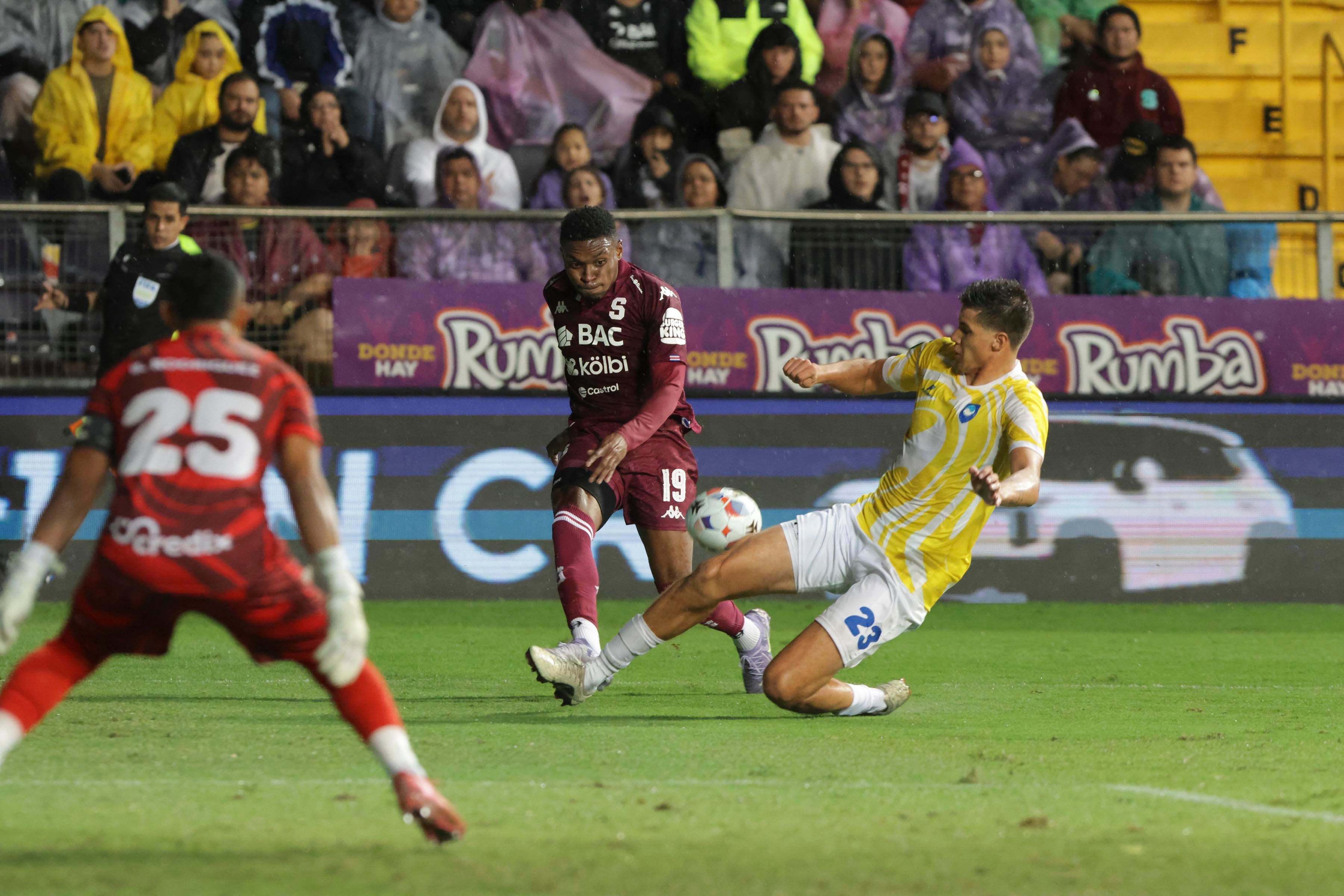 Saprissa vs Escorpiones