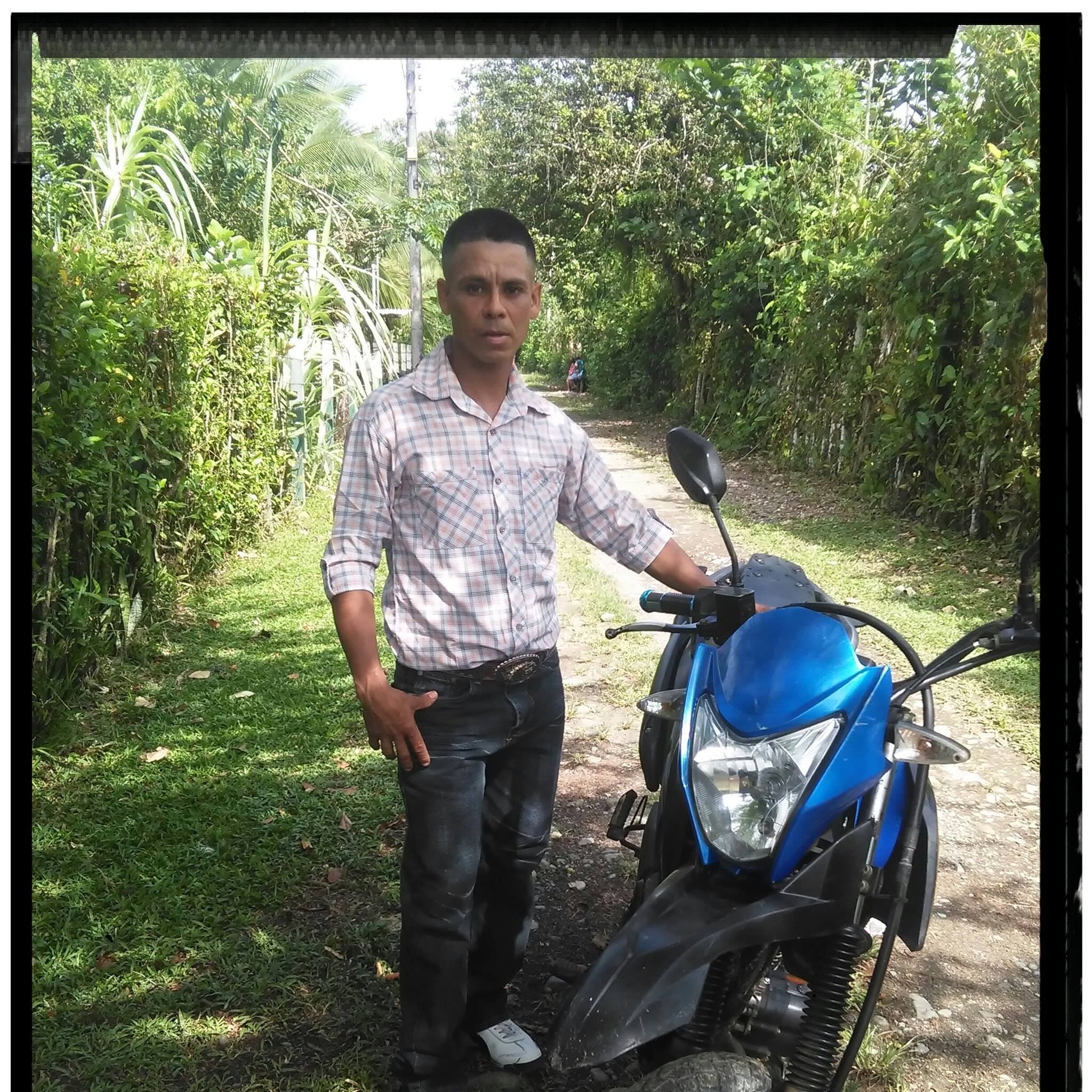 La familia de Yan Carlos Calero, de 42 años, pide a las autoridades frenar la oleada de asaltos en Matina, donde dos familias perdieron seres queridos este martes. Foto: Cortesía de la familia.