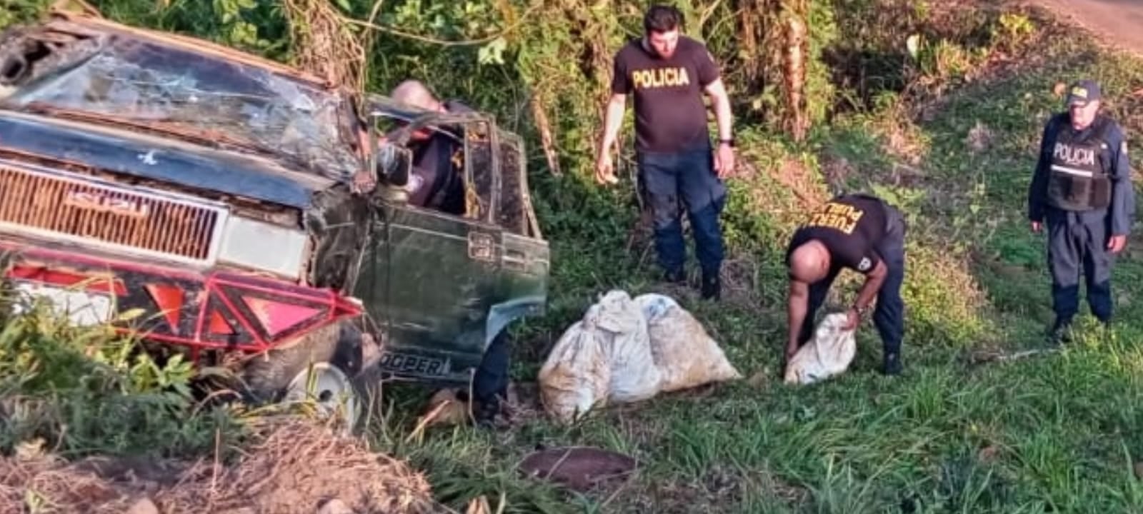 El material incautado fue trasladado a la delegación policial de Los Chiles para su resguardo.