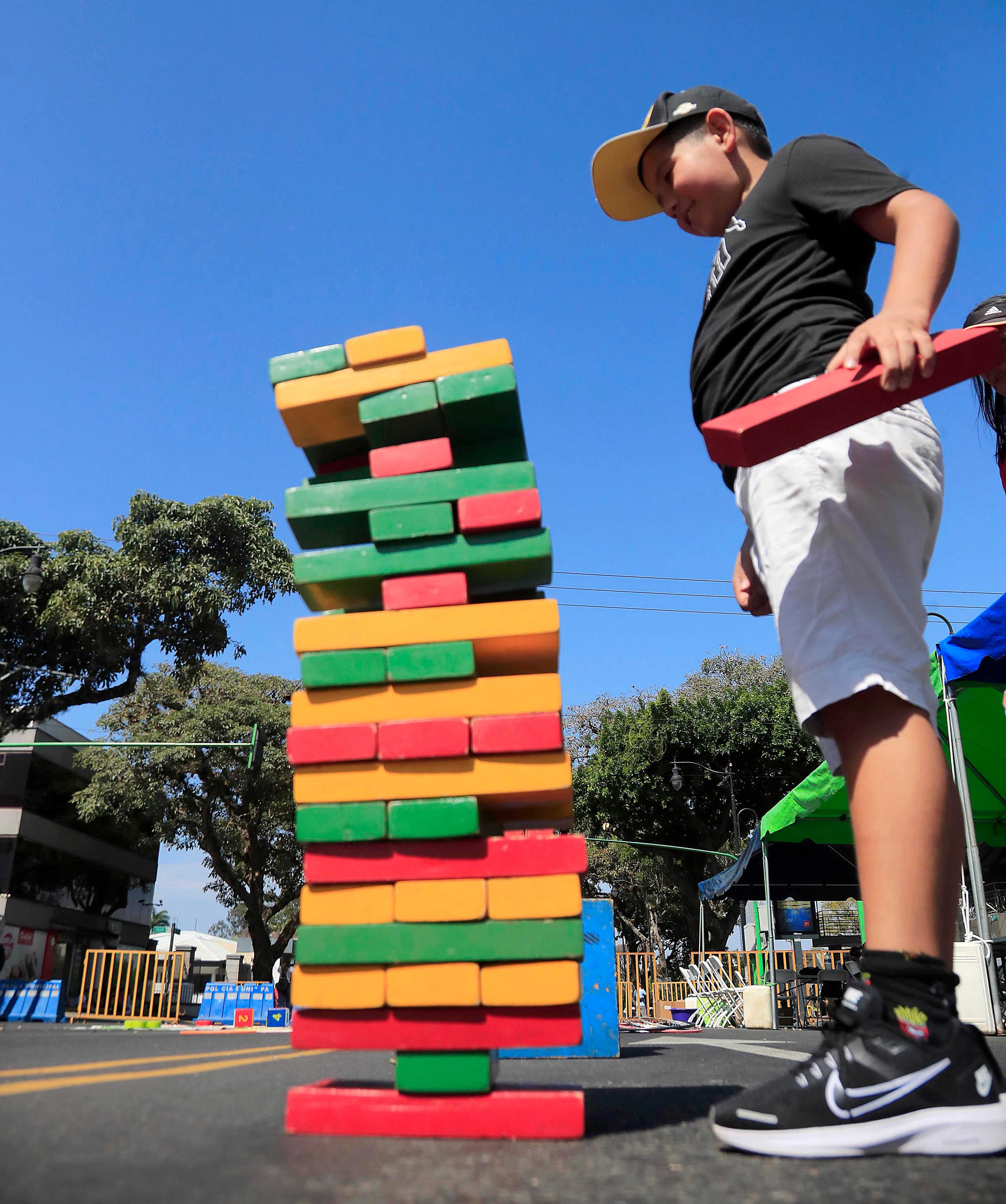 18/02/2024 Paseo Colón. Regresaron las actividades al aire libre denominados, Domingos Familiares sin Humo. Piscinas, sesiones de fotos familiares, shows de la Policía Canina de la Municipalidad de San José y mucho más formaron parte de la agenda, sin faltar la participación de las mascotas. Foto: Rafael Pacheco Granados