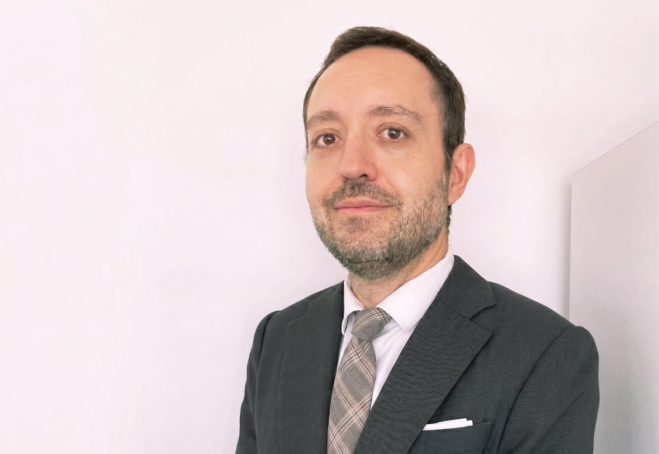 Álvaro Jiménez Villegas, abogado investigado por la Fiscalía Anticorrupción en el caso BCR SAFI, coordina actualmente la asesoría jurídica de la Secretaría Técnica del Sistema de Banca para el Desarrollo.