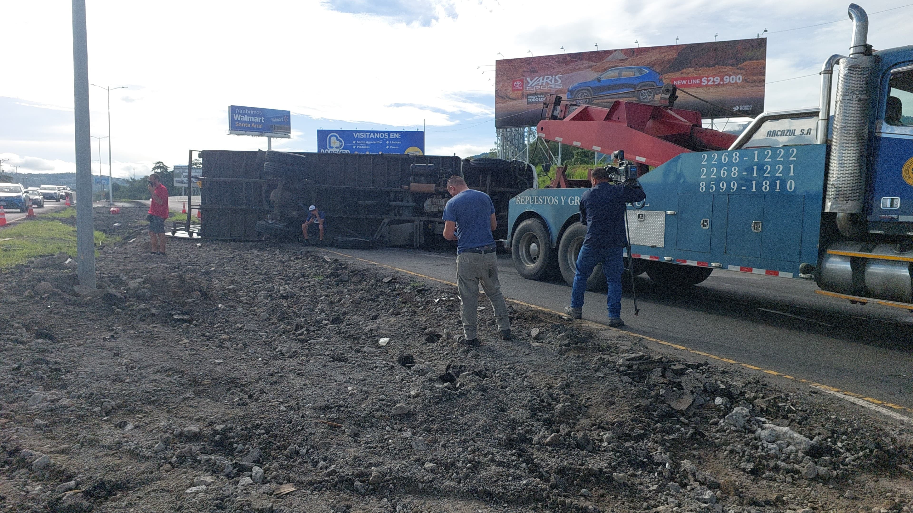 El accidente en ruta 27 se reportó en el sector de Río Oro, al kilómetro 13 cerca de Piedades de Santa Ana.