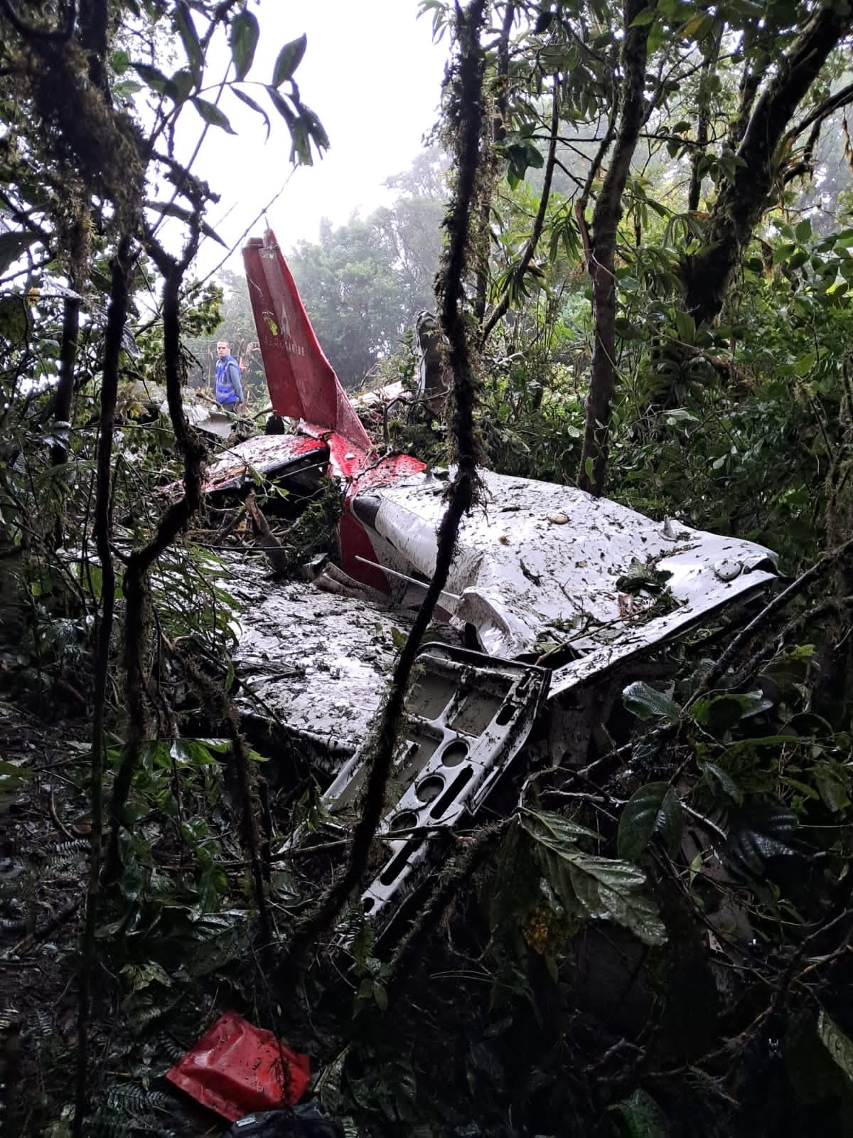 Accidente de avioneta en Escazú. Foto Cortesía para La Nación.