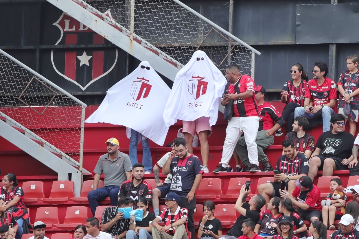 15/10/2023/ Juego entre Liga Deportiva Alajuelense vs AD Guanacasteca por el torneo de Copa en el estadio Alejandro Morera Soto / foto John Durán