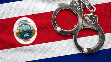 Un país fracturado, violento e indiferente: la visión de un colegial de Alajuela