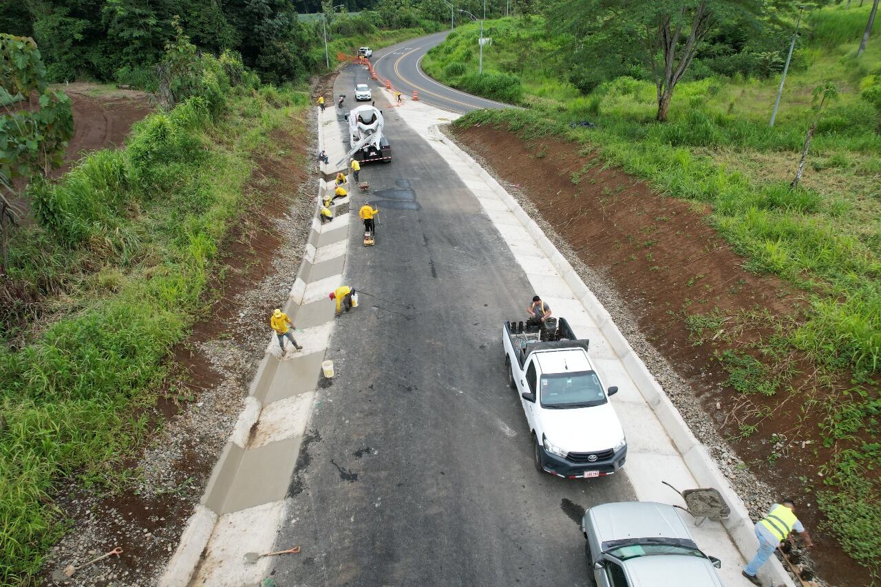La estructura de 300 metros busca eliminar accesos ilegales y mejorar el tránsito entre Pital y Muelle.