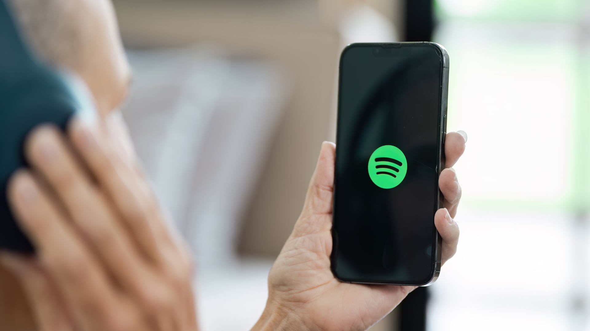 Spotify confirmó un nuevo ajuste de precios para Premium en febrero. Estados Unidos, Estonia y Letonia serán los países afectados por el incremento.
