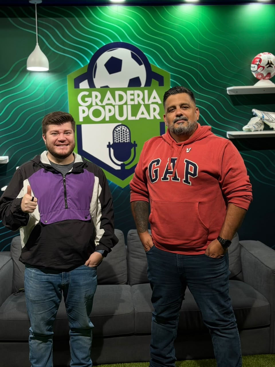 Entrevista acerca de Gradería Popular.