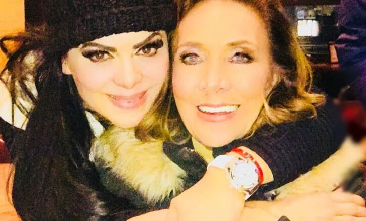 Maribel Guardia asistió al funeral de Lorena Velázquez, donde recordó su amistad y el gran legado de la actriz fallecida.