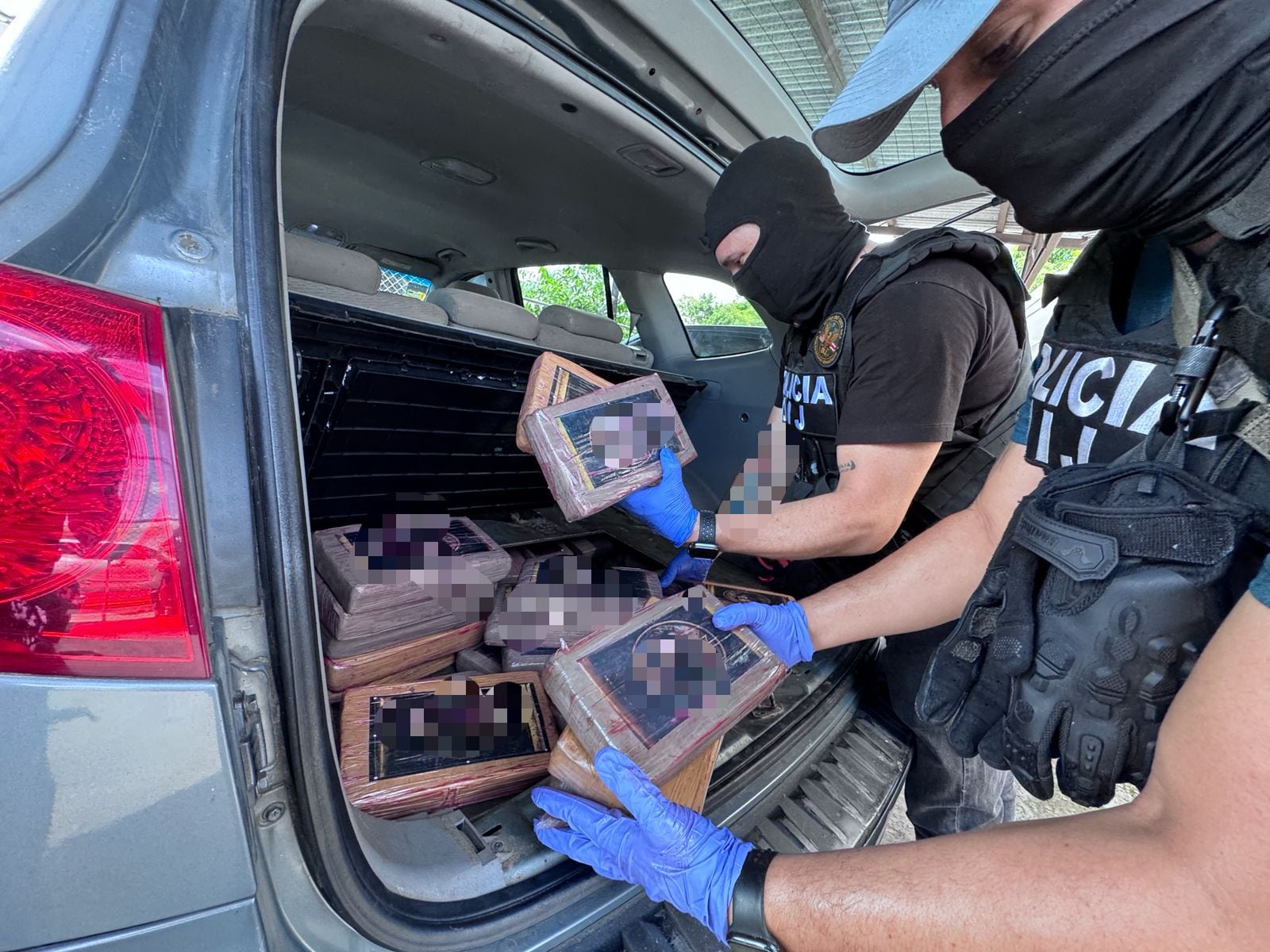 Las autoridades decomisaron aproximadamente 500 kilos de cocaína