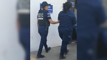 Oficial de Fuerza Pública detenida por cobrar ¢38.000 a pasajera de bus en Guanacaste