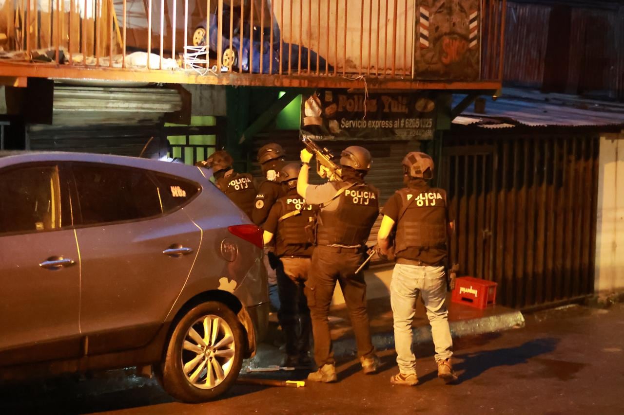 Allanamientos en La Carpio de la Sección de Homicidios del OIJ de San José, relacioandos con el asesinato de una pareja el 11 de julio en Purral de Goicoechea.
