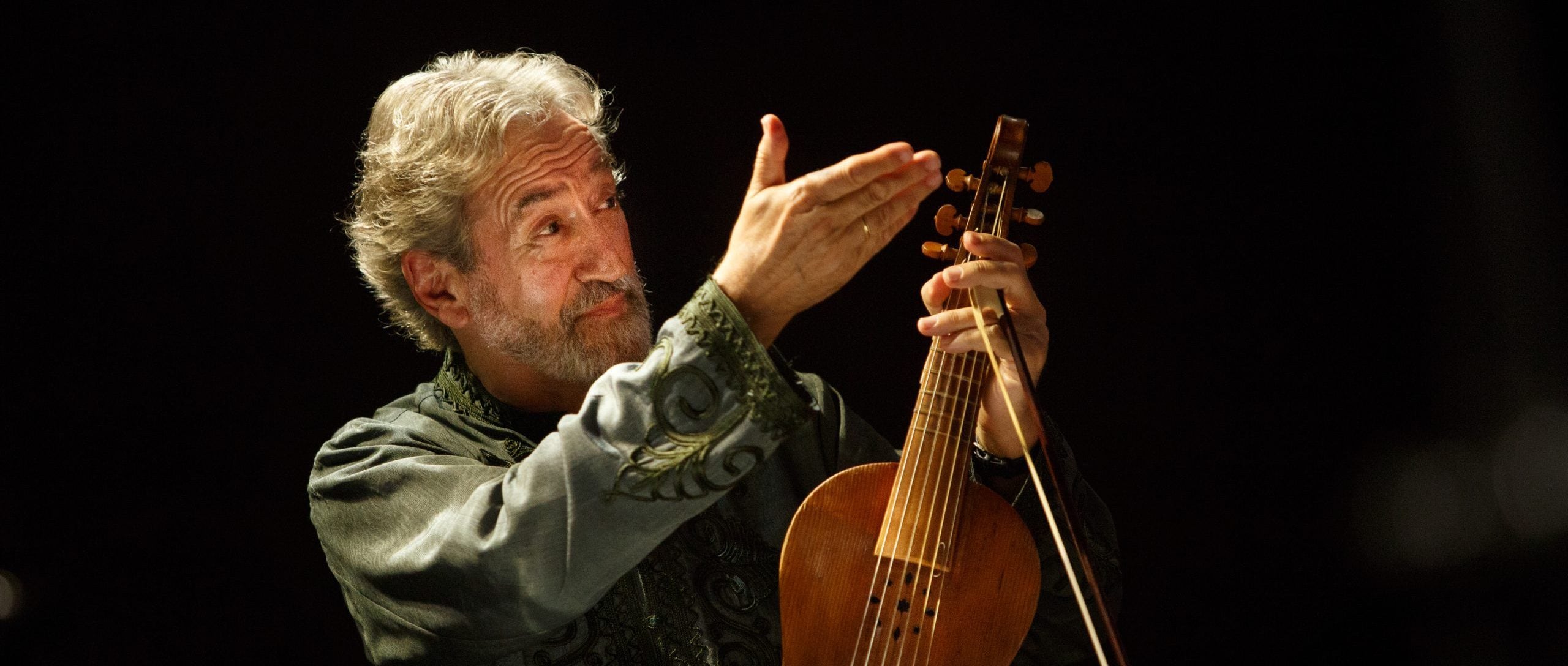 El músico español Jordi Savall es reconocido por su impulso de la música barroca y la investigación músical.