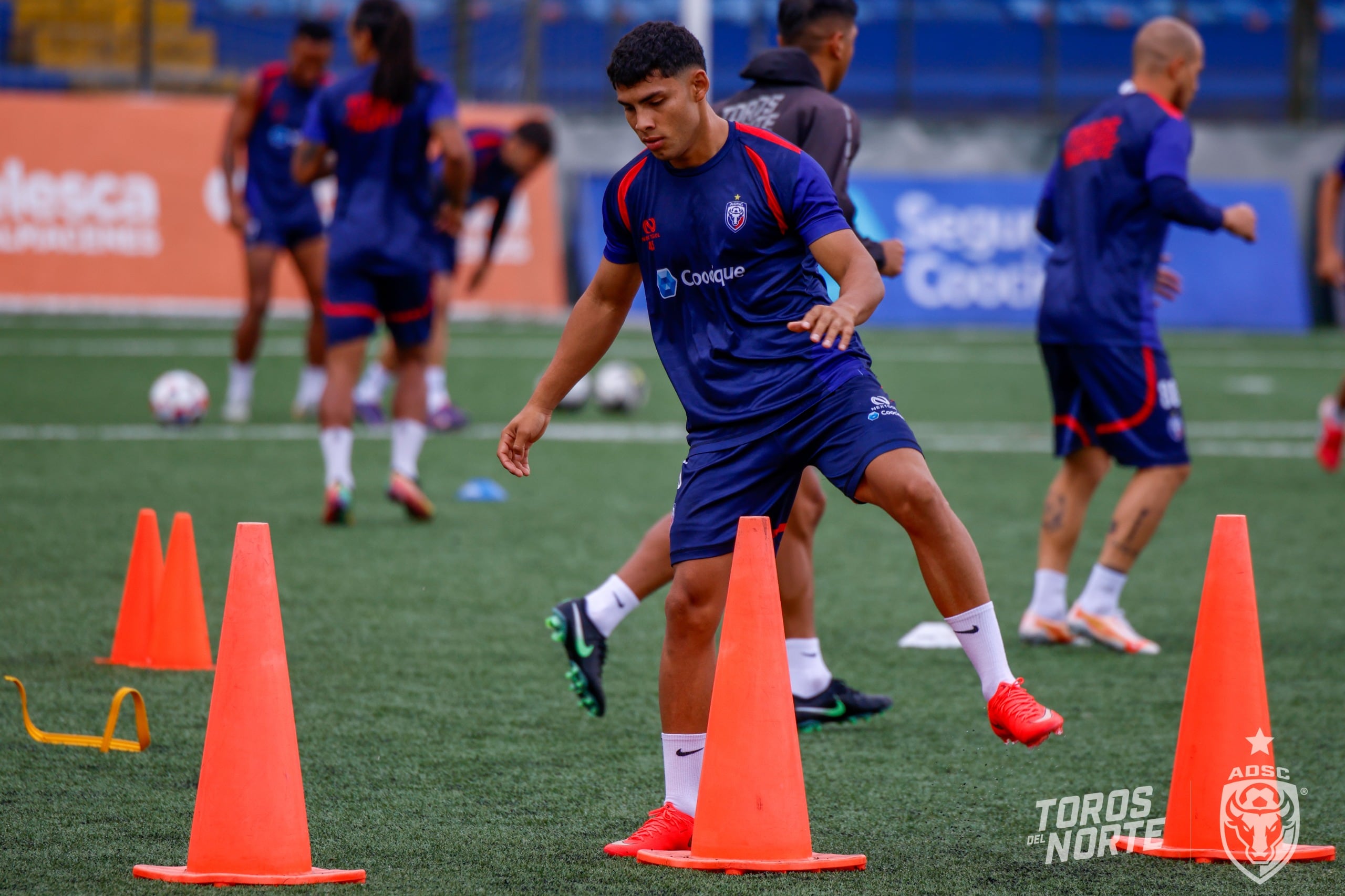 Dylan Masís jugará con San Carlos en el Torneo de Apertura 2026.