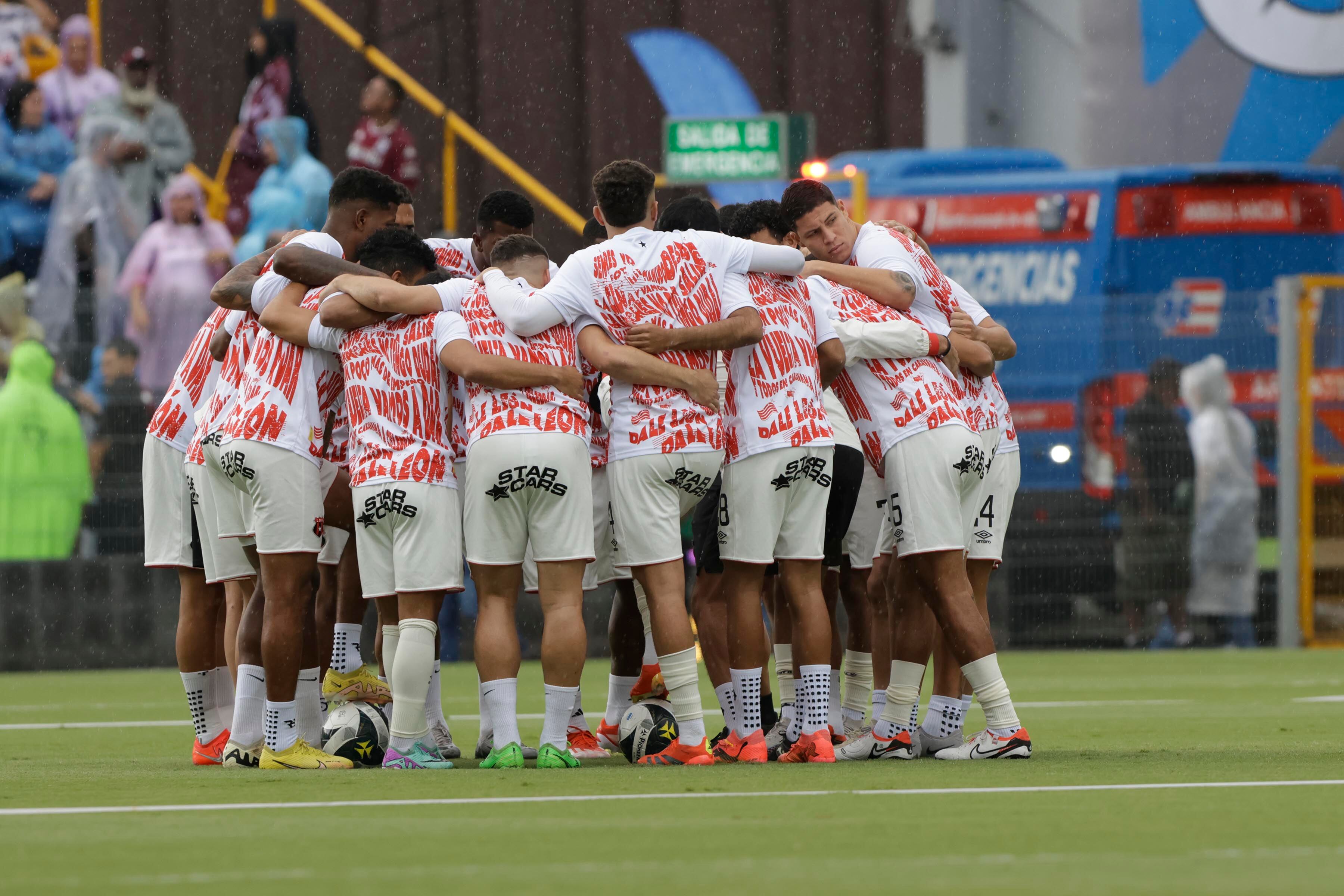 26/05/2024. Estadio Ricardo Saprissa Aymá, Tibás. Hora: 04:00 p.m. Final del del Torneo de Clausura 2024 entre el Deportivo Saprissa y Liga Deportiva Alajuelense (LDA), disputada en el Estadio Ricardo Saprissa Aymá, Tibás. Fotos: Mayela López