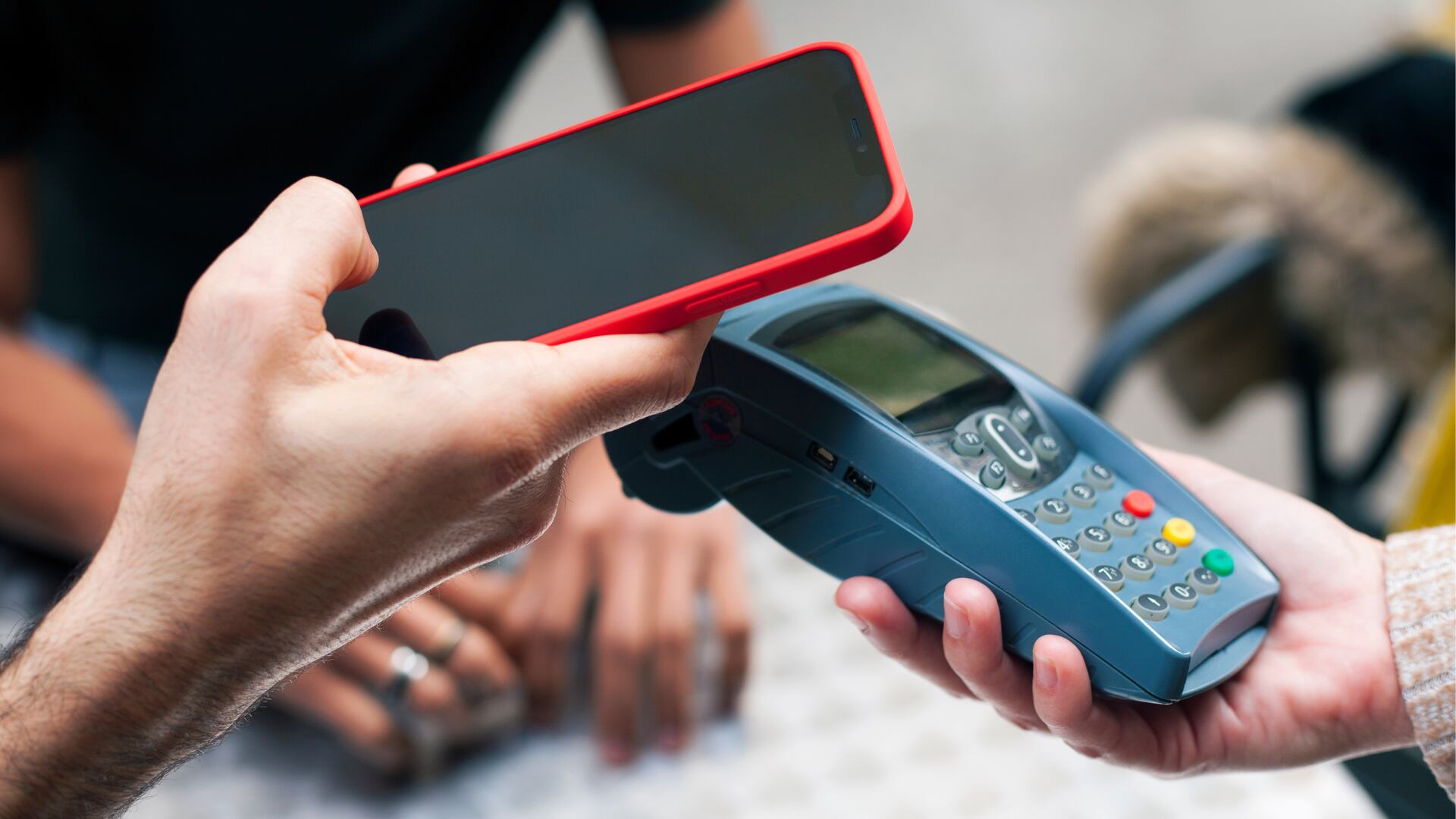 Billeteras digitales superan a las tarjetas físicas en seguridad y permiten proteger mejor el dinero ante robos o fraudes.