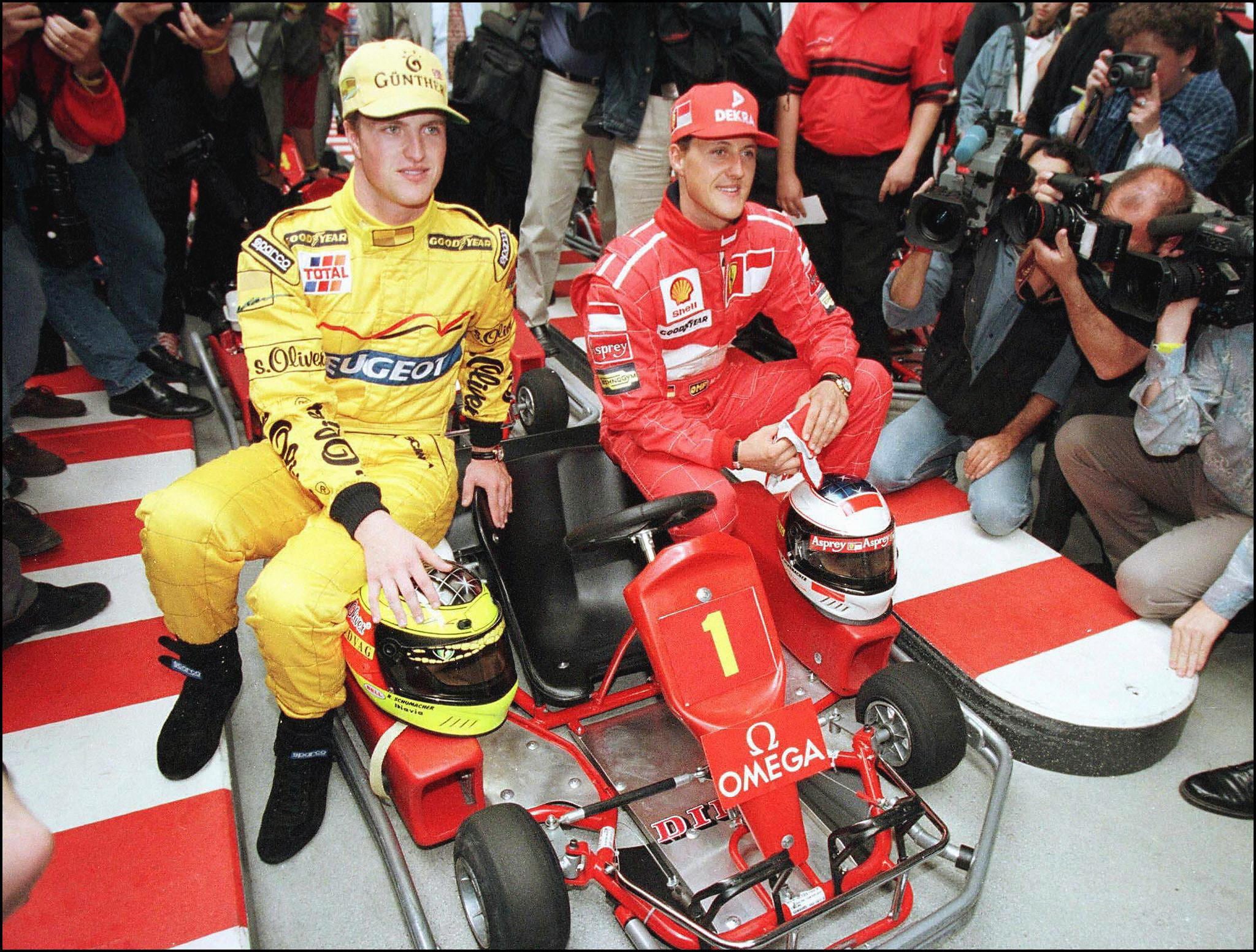 La boda de Ralf Schumacher en Saint-Tropez reunió a familiares cercanos. Su hijo fue padrino y Cora Schumacher envió un mensaje público.