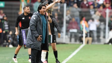 Vladimir Quesada se la juega por Esteban Alvarado luego del empate entre Saprissa y Alajuelense