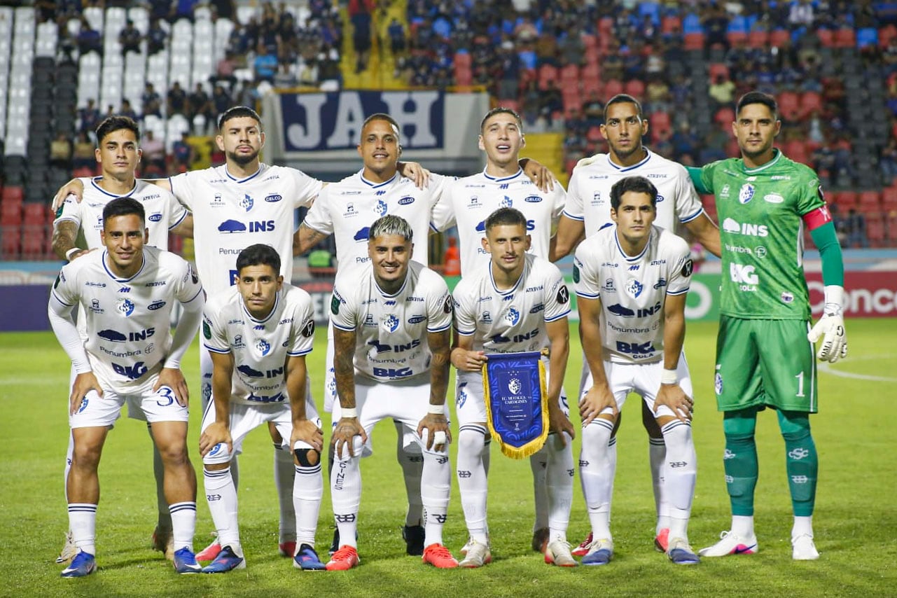 Cartaginés se trajo un punto de Honduras, tras enfrentarse a Motagua. En ese partido se lesionó Luis Olivas.