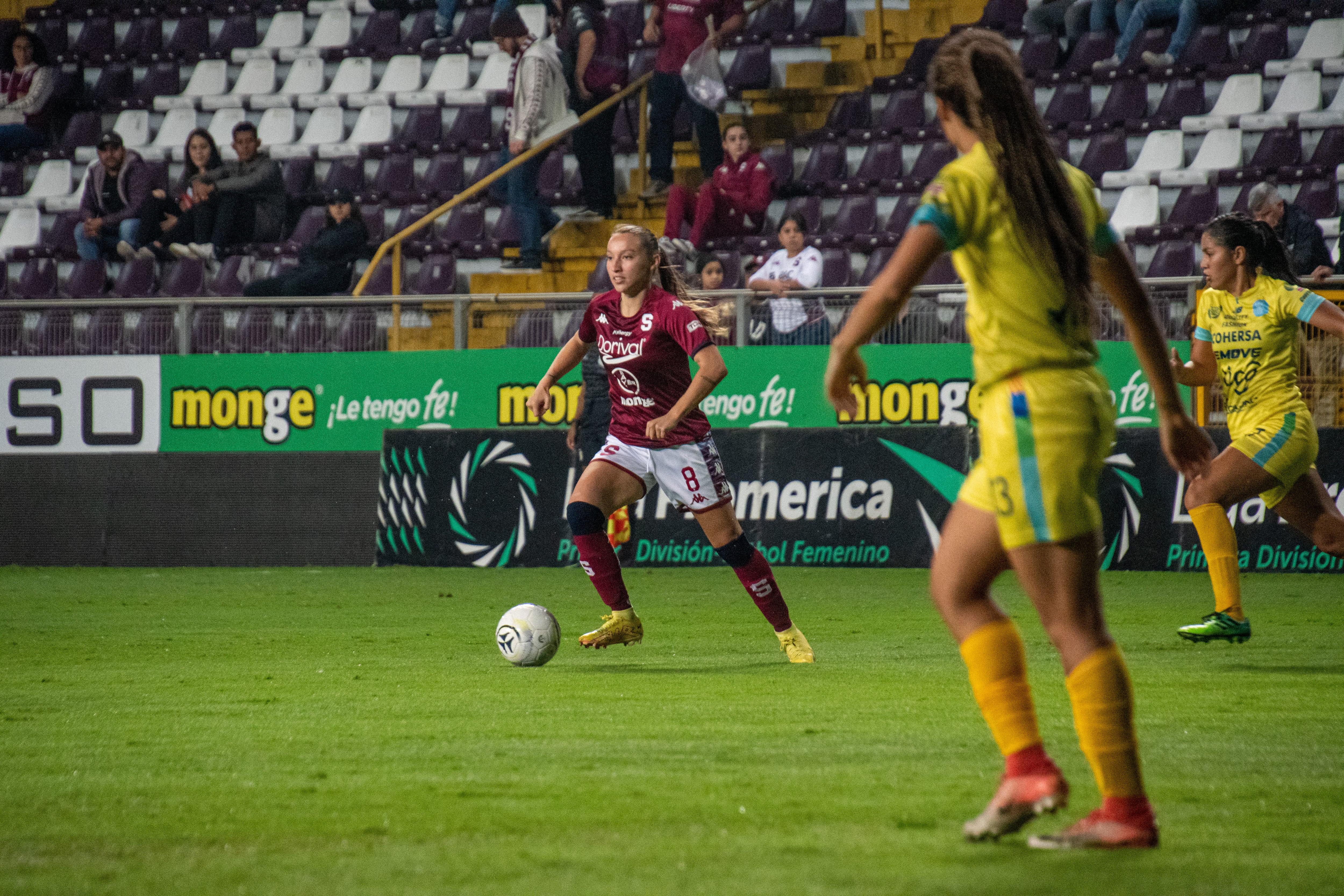 Gloriana Villalobos abrió la cuenta para las moradas. Prensa SAP.