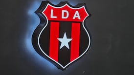 La Nacion logo