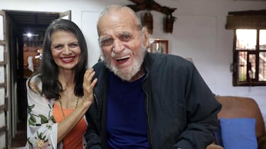 El doctor William Paer lleva más de una semana hospitalizado; su hija Jill pide oraciones