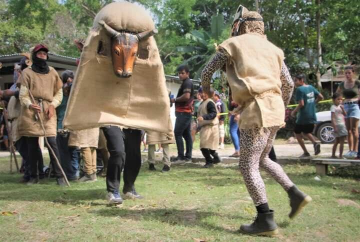 Juego de los diablitos. (Foto cortesía Ministerio de Cultura y Juventud)