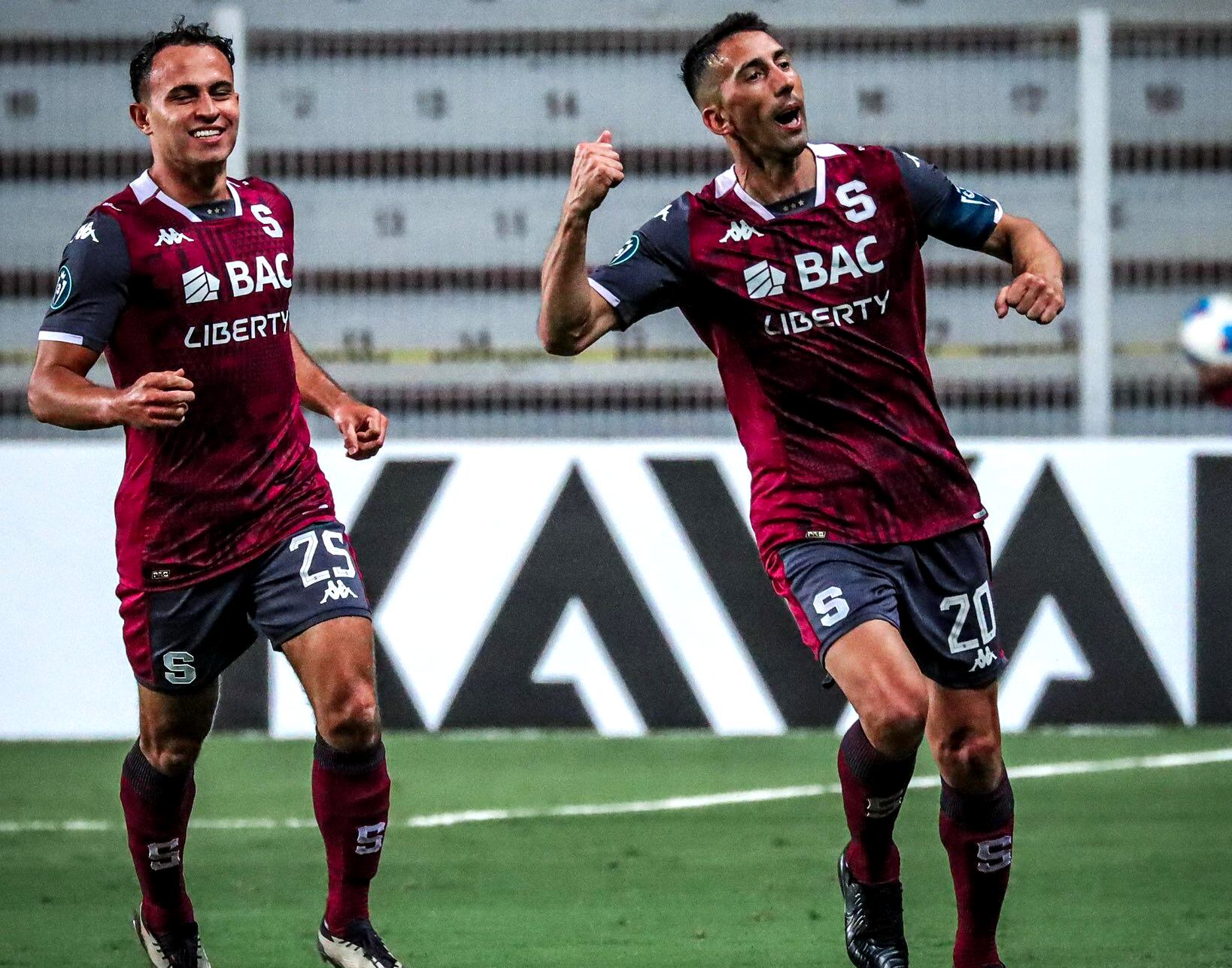 Sebastian Acuña junto a Mariano Torres