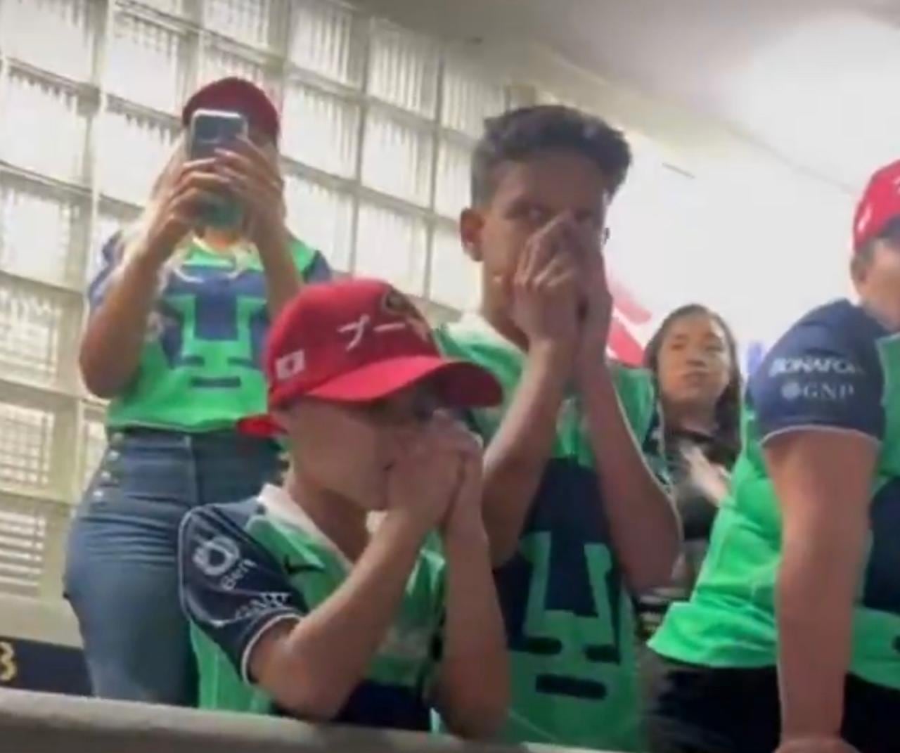 Thiago y Mateo Navas, hijos de Keylor Navas, vivieron con mucha ansiedad el duelo entre Pumas y el América.