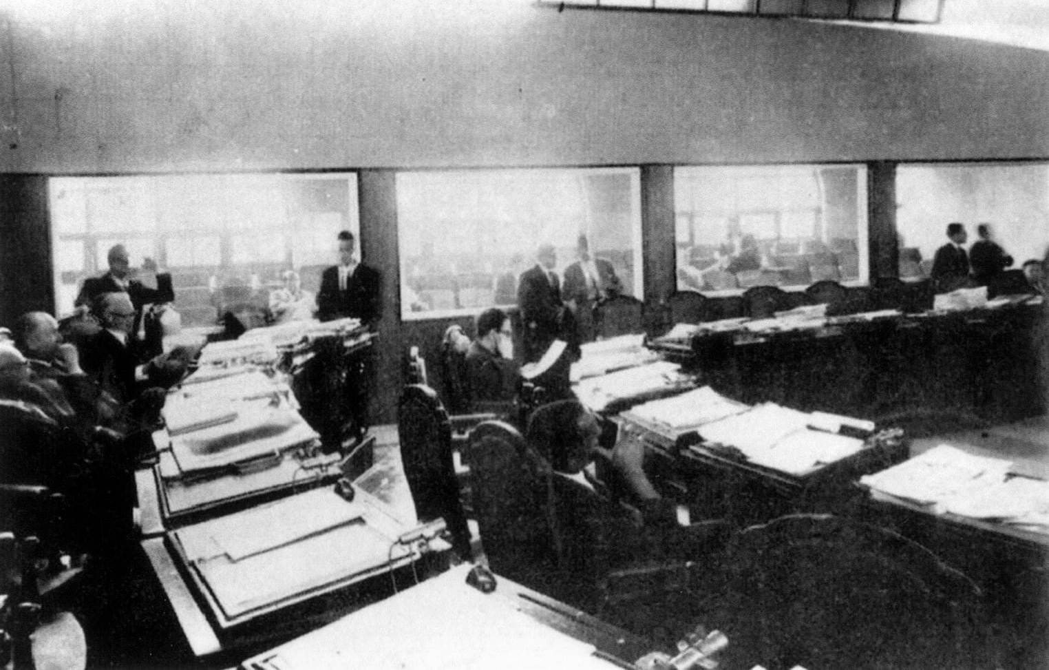 El recinto de sesiones de la Asamblea Legislativa, a mediados de los
años 70. Fotografía de autor no determinado.