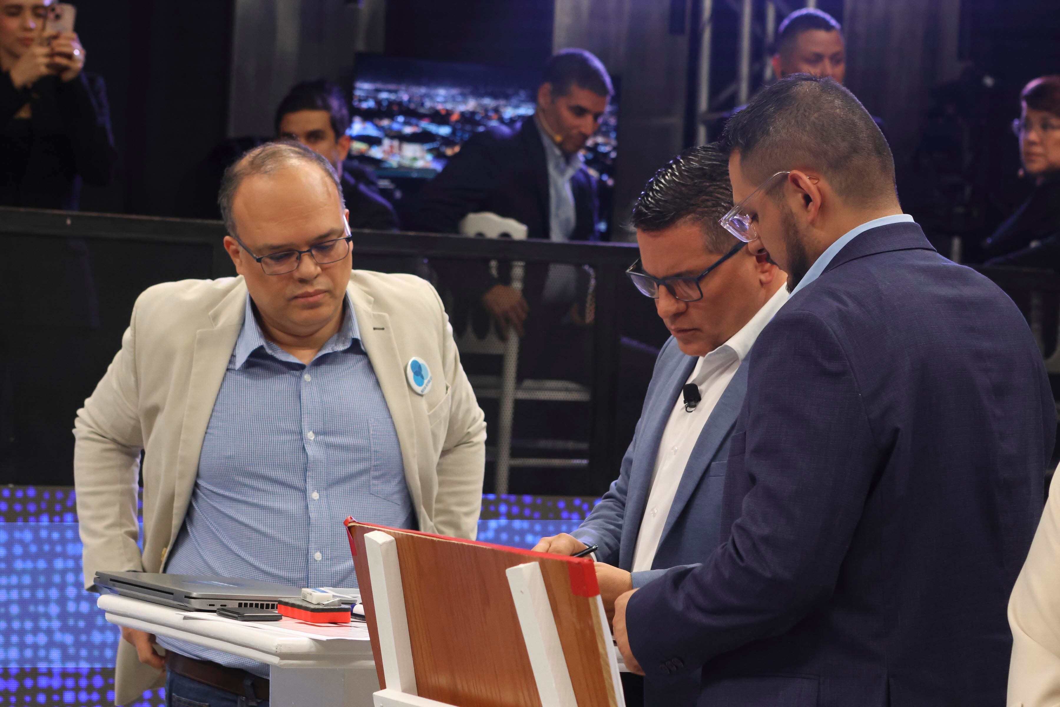 Debate Se Busca Presidente