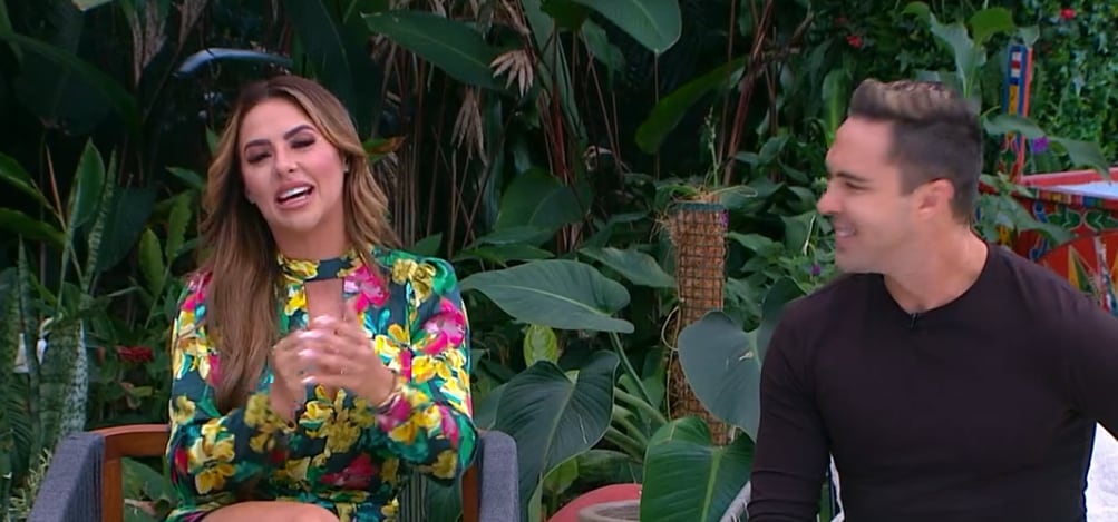 Keyla Sánchez e ítalo Marenco, presentadores de Batalla de Karaoke.