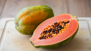 Por qué debe desayunar papaya