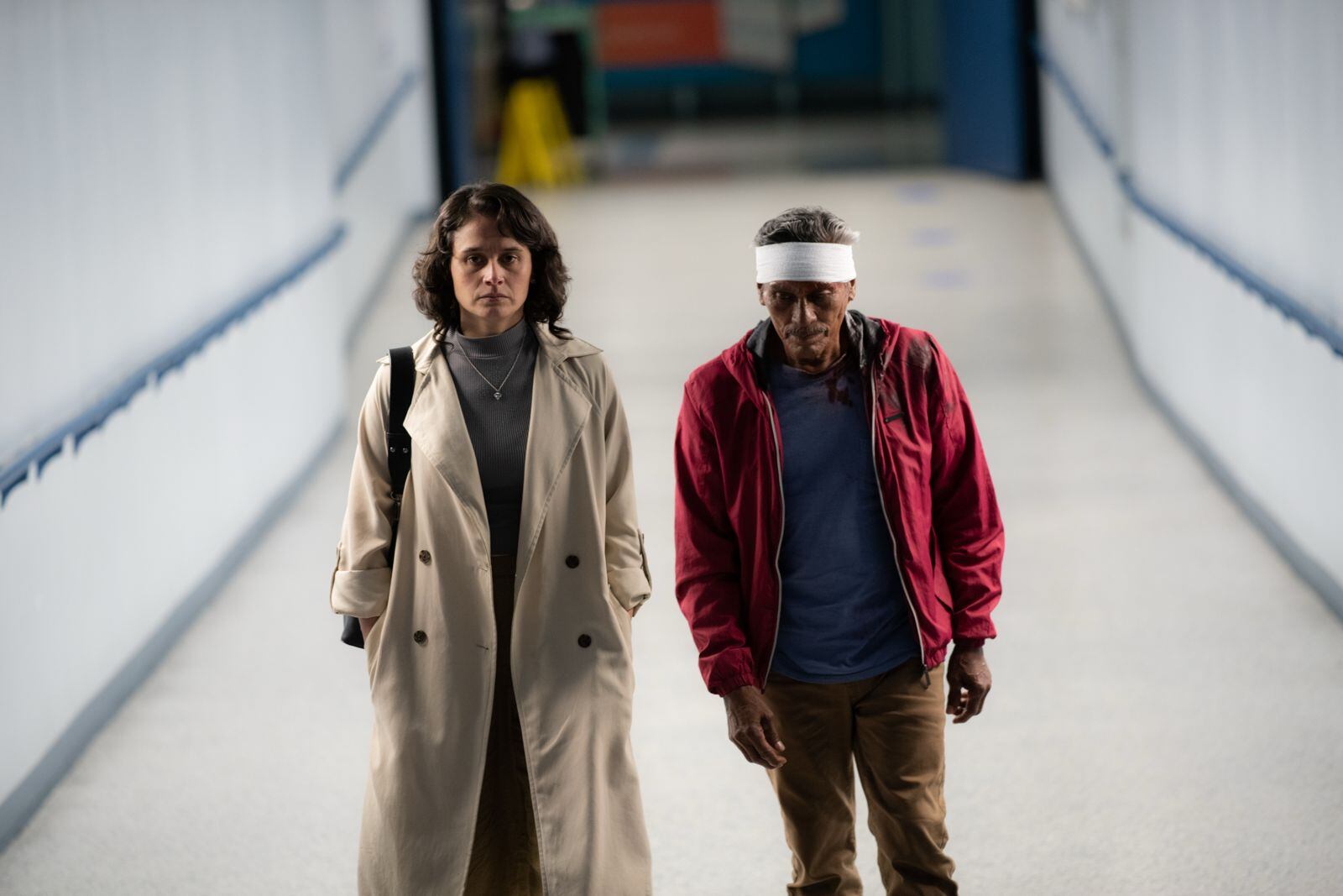 Liliana Biamonte y Bonifacio Rodríguez Dinarte como personajes protagonistas en el tercer largometraje dirigido por Gustavo Fallas, 'La hija de Lázaro', que reconfigura las fronteras del cine de fantasmas