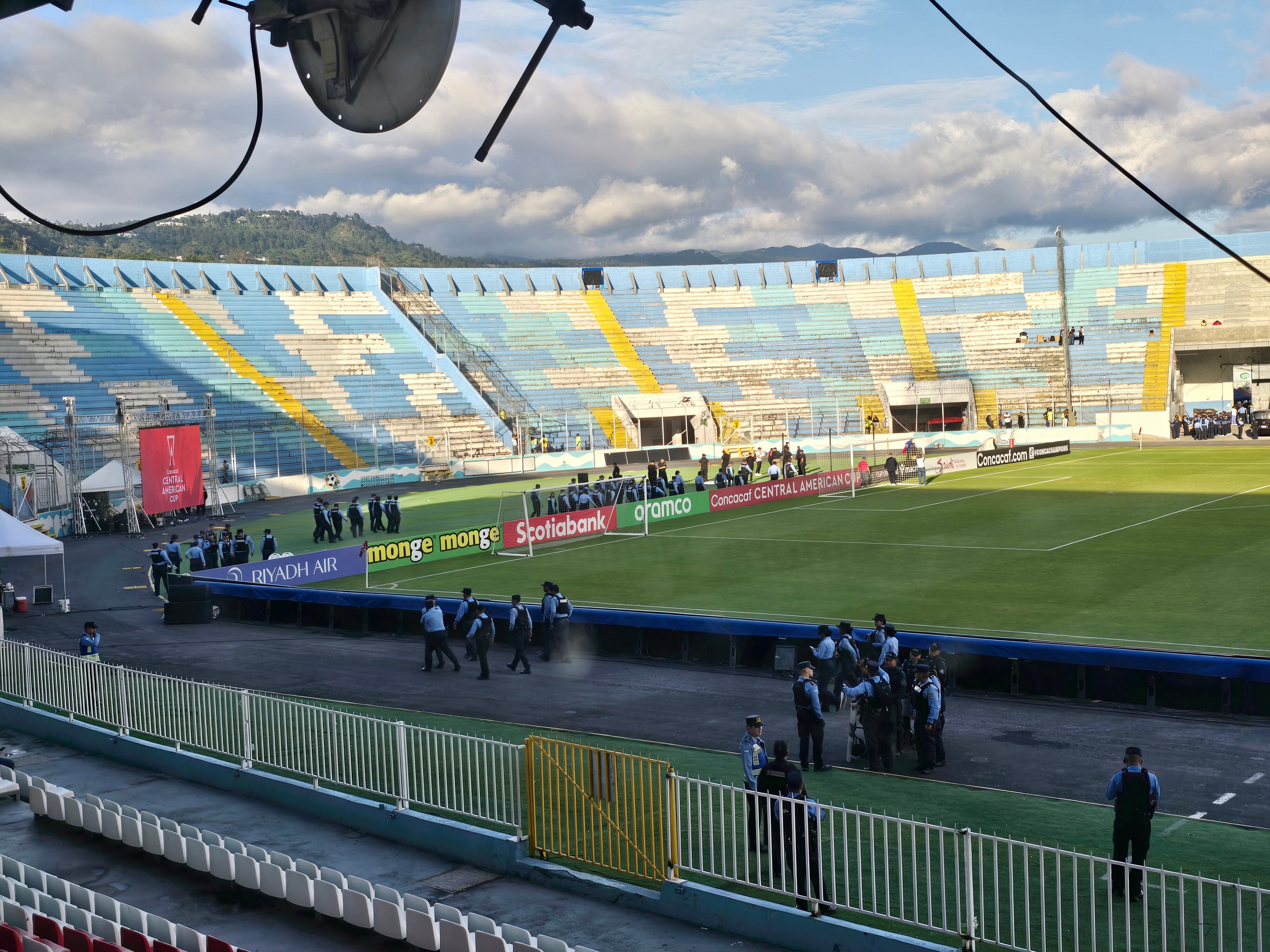 El Estadio "Chelato" Uclés tendrá la totalidad de su capacidad permitida, pues Olimpia vendió las 19.500 entradas permitidas para el juego contra Liga Deportiva Alajuelense.