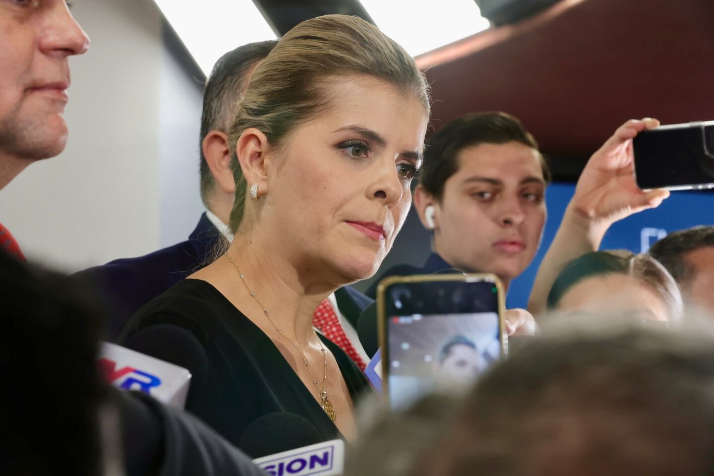 Laura Fernández da su opinión sobre plan de Yara Jiménez para limitar control político de diputados