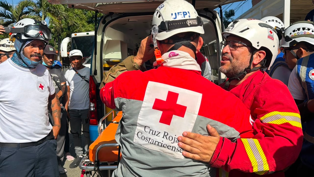 El operativo de rescate duró 114 horas ininterrumpidas.
