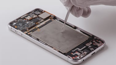 Así detectan si un smartphone fue alterado antes de llegar a sus manos: huella electromagnética
