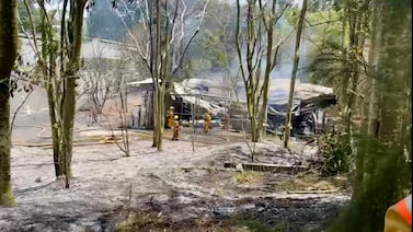 Incendio en bodegas de Kativo en Ochomogo: reportan atendidos por inhalación de humo