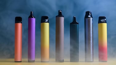 Reglamento que limita vapeadores seguirá vigente tras fallo de la Sala Constitucional