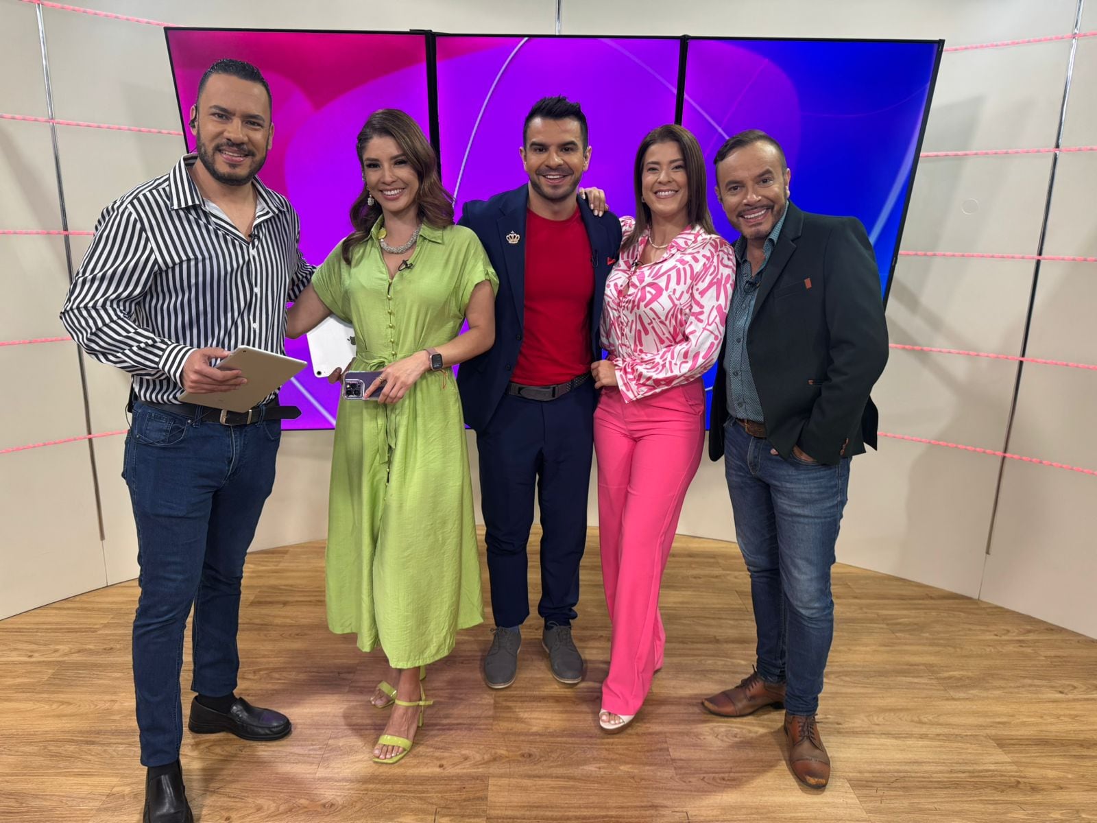 Fabiola Herra, La Revista, canal 8 de Multimedios