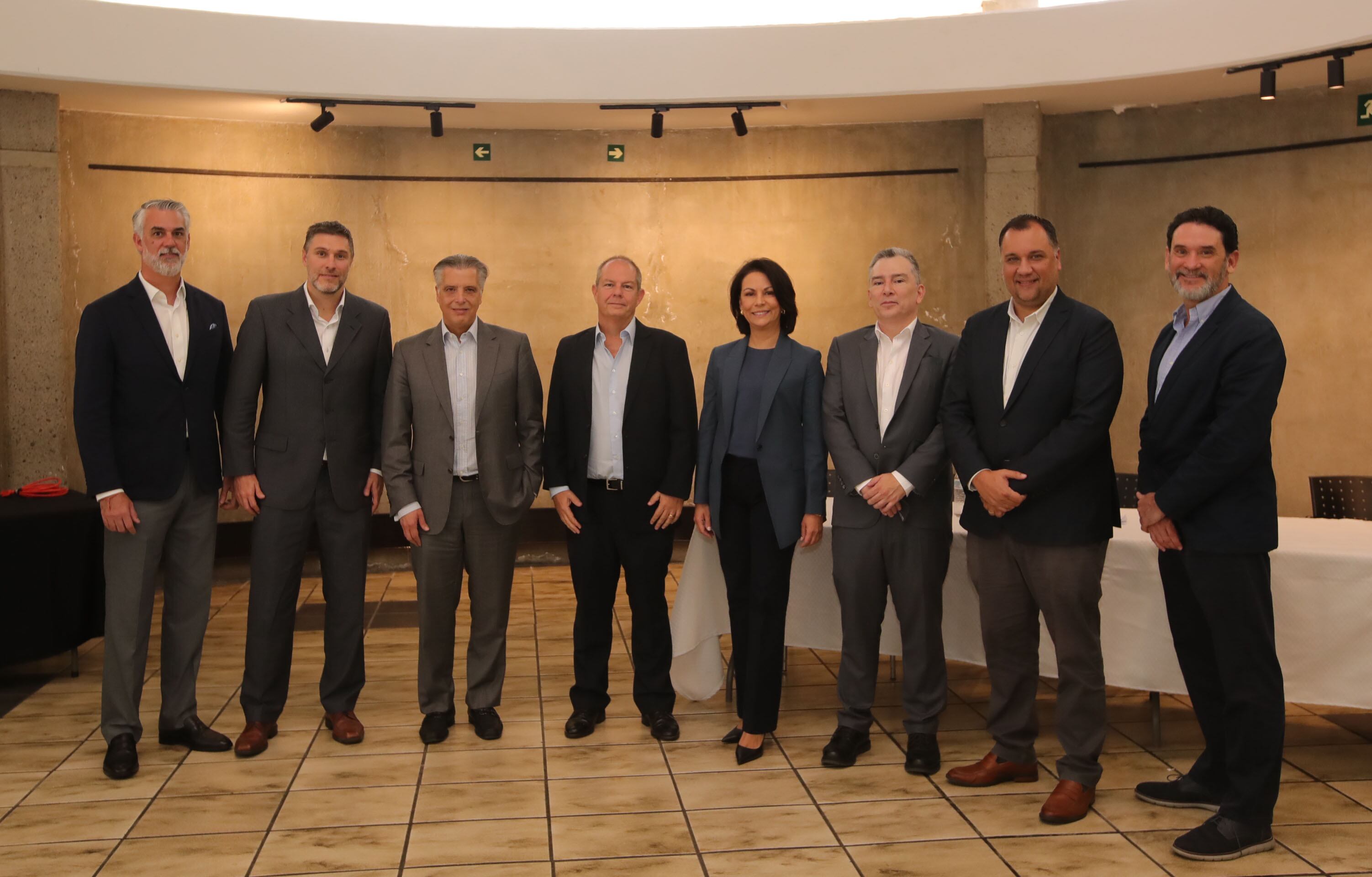 Junta directiva de LN