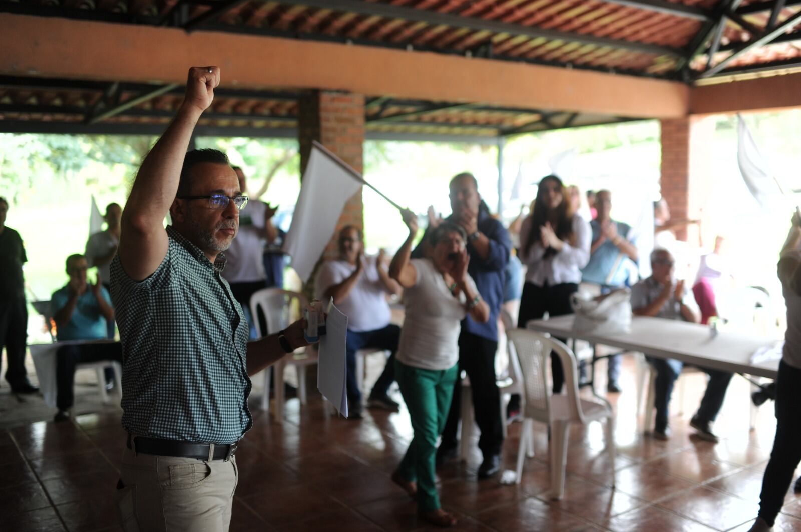 La asamblea cantonal del PLN en Alajuela no logró el cuórum requerido. Solo llegaron 39 de 56 asambleístas necesarios.