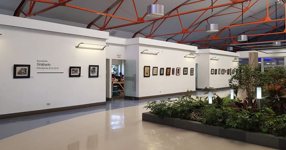 Pasillo de la Escuela Casa del Artista, en Guadalupe.