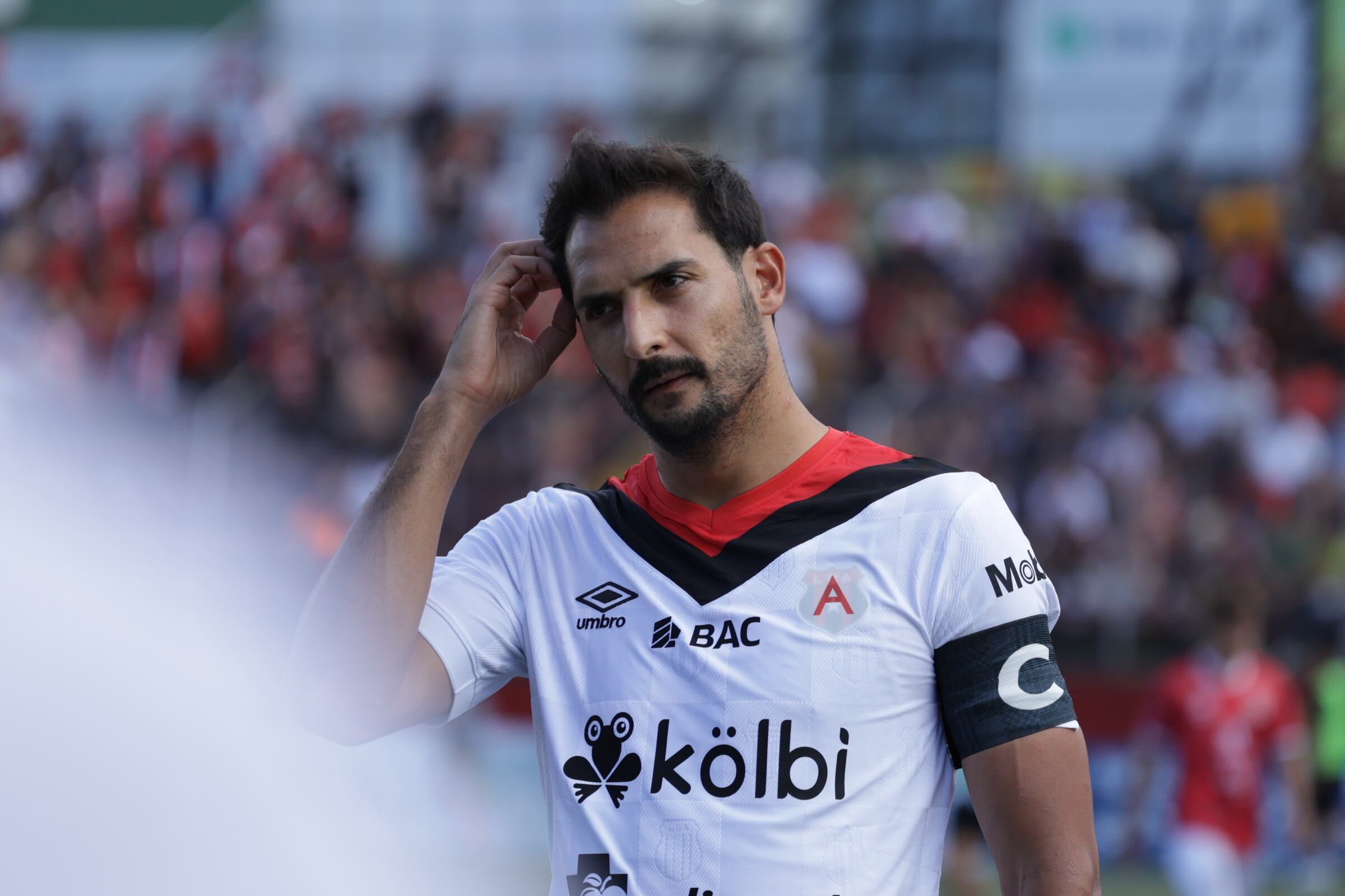 23/02/2025, Limón, Guapiles, Estadio Ebal Rodriguez, partido de la jornada 10 del torneo de clausura 2025, entre AD Santos y Liga Deportiva Alajuelense.